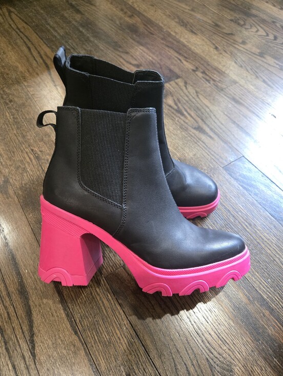 Sorel Shoes - Sorel Brex Heel Platform Chelsea Bootie Black And Pink Size 9